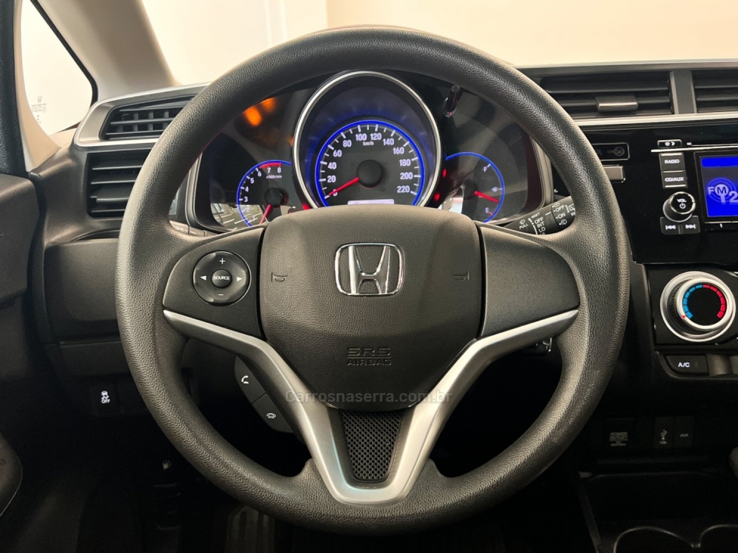 HONDA - FIT - 2019/2020 - Branca - R$ 93.990,00