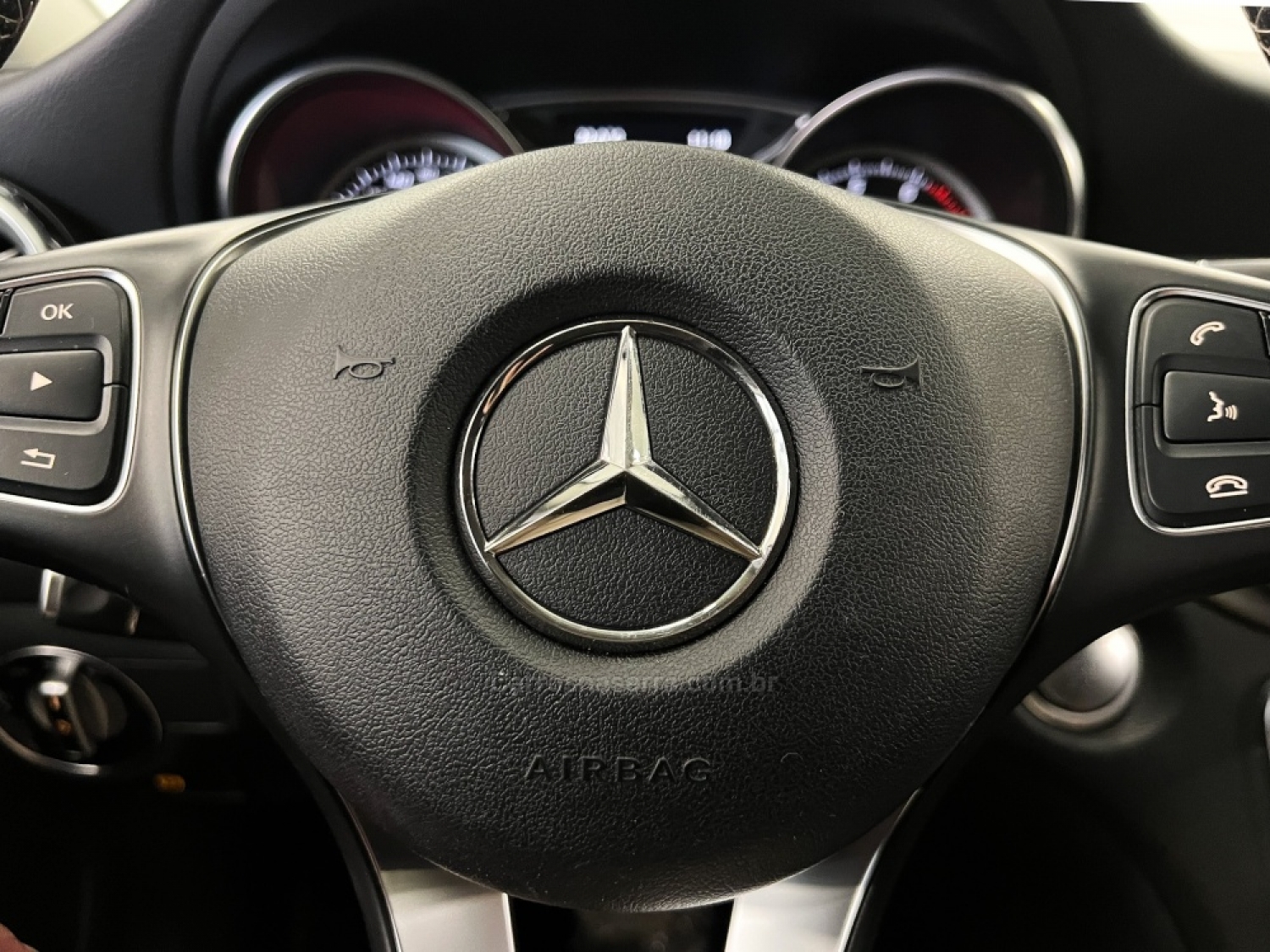 MERCEDES-BENZ - GLA 200 - 2018/2018 - Branca - R$ 129.990,00