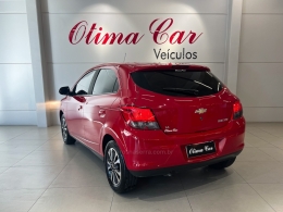 CHEVROLET - ONIX - 2015/2015 - Vermelha - R$ 59.900,00