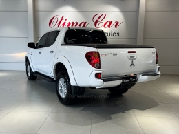 MITSUBISHI - L200 TRITON - 2015/2015 - Branca - R$ 147.990,00