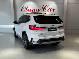 BMW - X1 - 2023/2023 - Branca - R$ 297.990,00