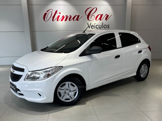 CHEVROLET - ONIX - 2018/2018 - Branca - R$ 54.990,00