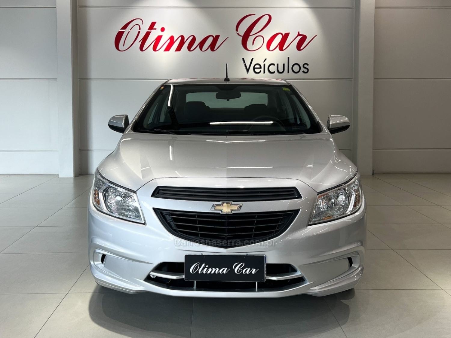 CHEVROLET - PRISMA - 2016/2017 - Prata - R$ 53.900,00