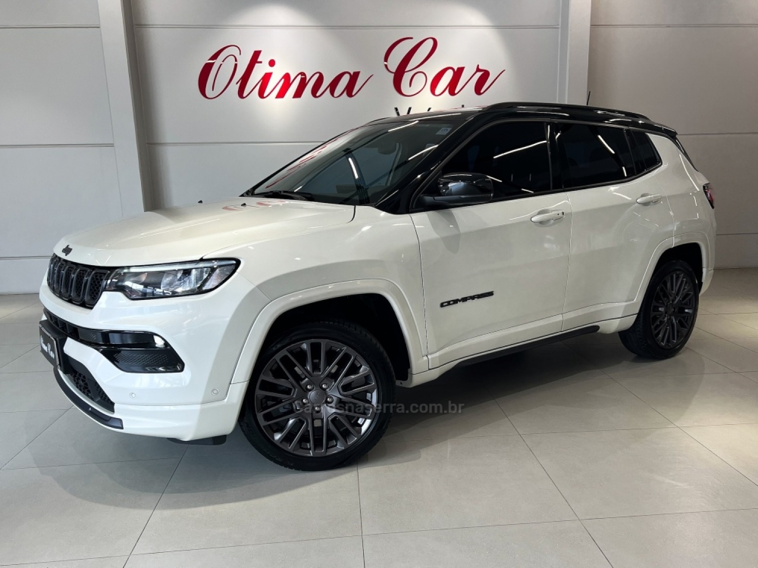 JEEP - COMPASS - 2022/2023 - Branca - R$ 179.900,00