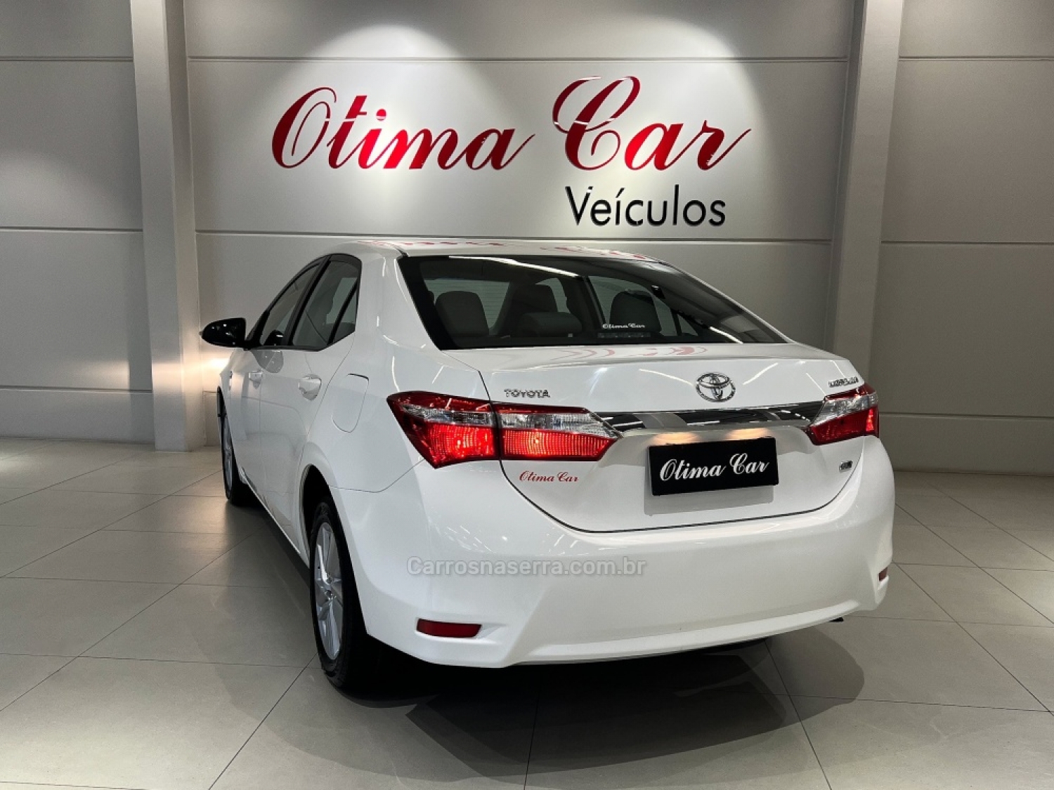 TOYOTA - COROLLA - 2015/2015 - Branca - R$ 83.990,00