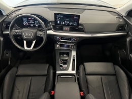 AUDI - Q5 - 2021/2022 - Preta - R$ 275.990,00