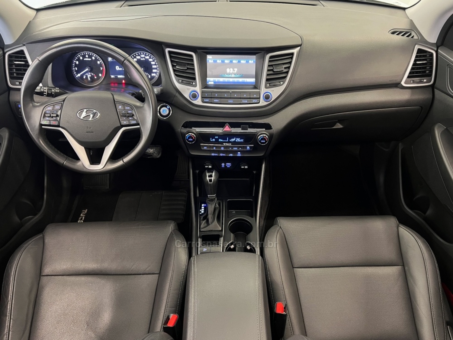 HYUNDAI - TUCSON - 2017/2018 - Branca - R$ 114.990,00