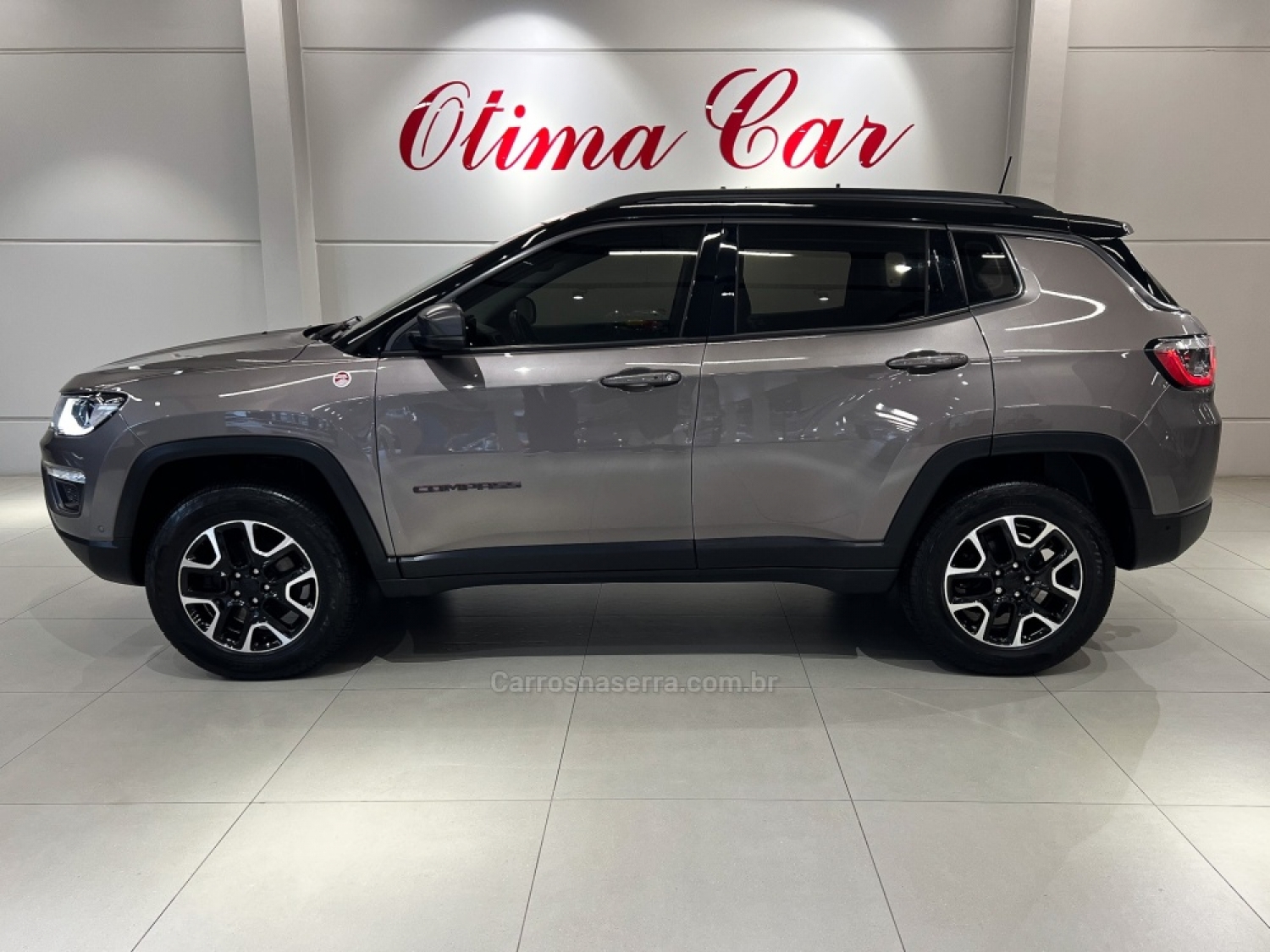 JEEP - COMPASS - 2018/2019 - Cinza - R$ 129.900,00