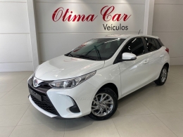 TOYOTA - YARIS - 2024/2025 - Branca - R$ 112.900,00