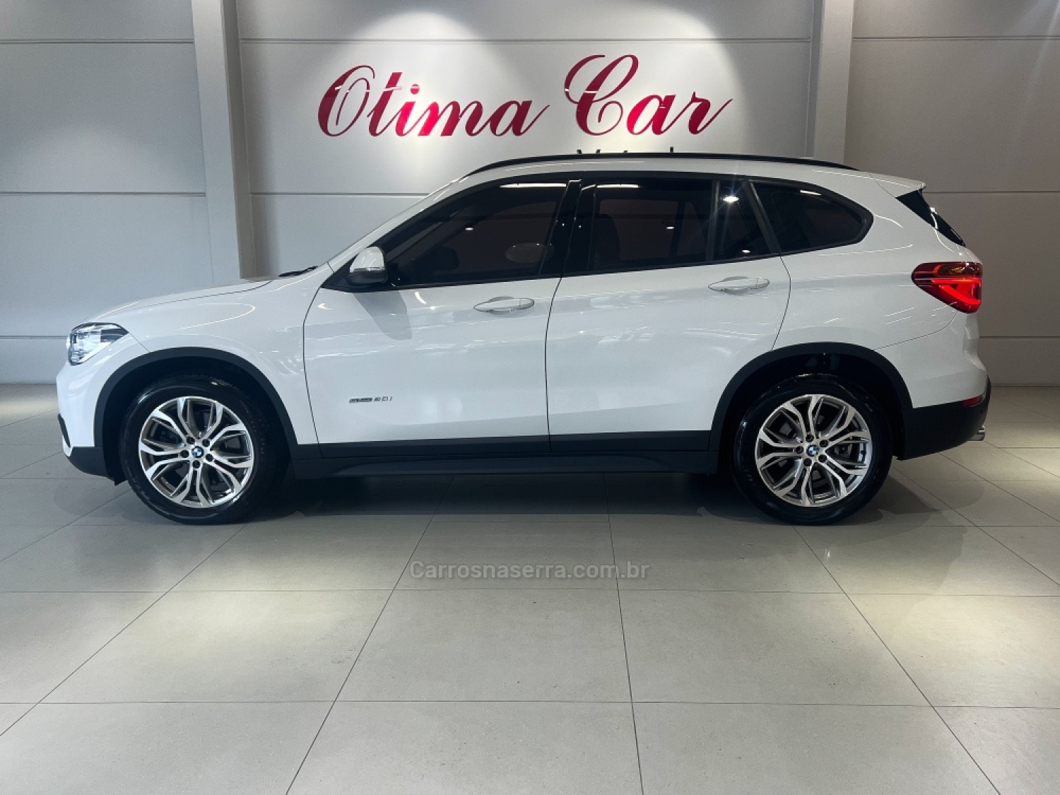 BMW - X1 - 2018/2018 - Branca - R$ 129.990,00