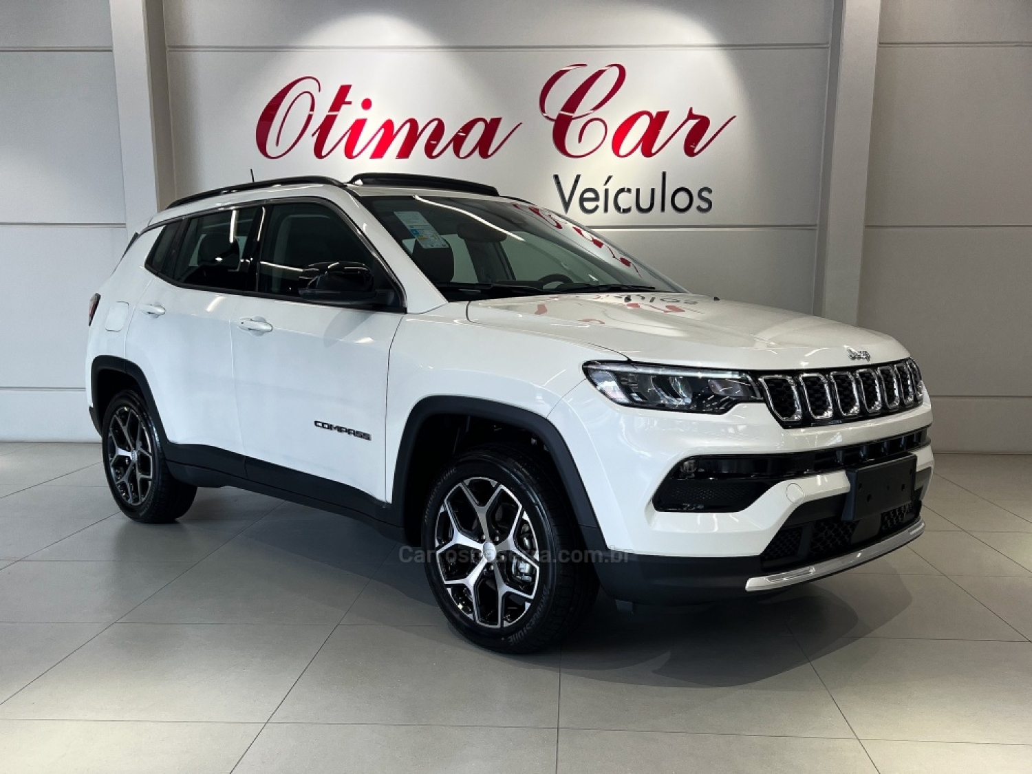 JEEP - COMPASS - 2024/2025 - Branca - R$ 215.490,00