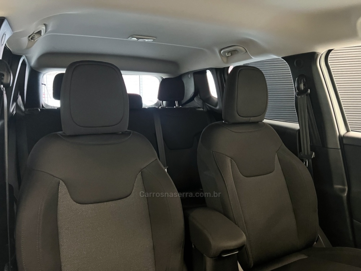 JEEP - RENEGADE - 2020/2021 - Branca - R$ 93.990,00