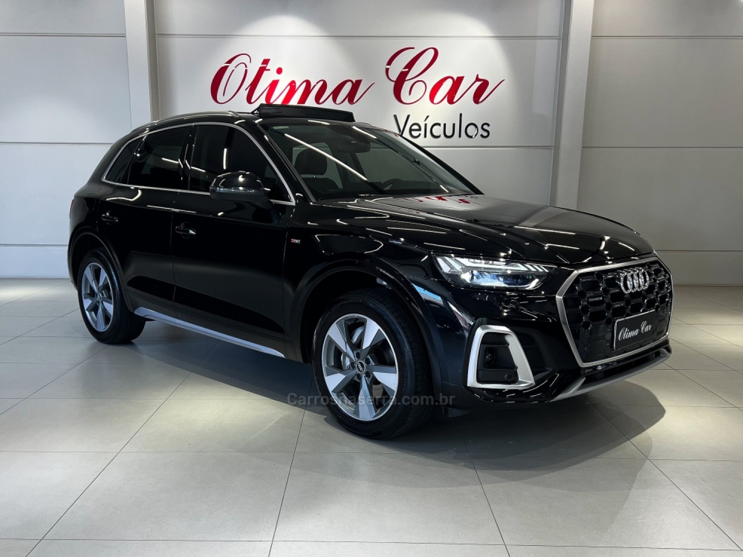 AUDI - Q5 - 2021/2022 - Preta - R$ 275.990,00