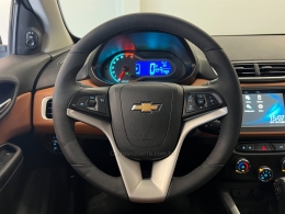 CHEVROLET - ONIX - 2017/2018 - Preta - R$ 73.990,00