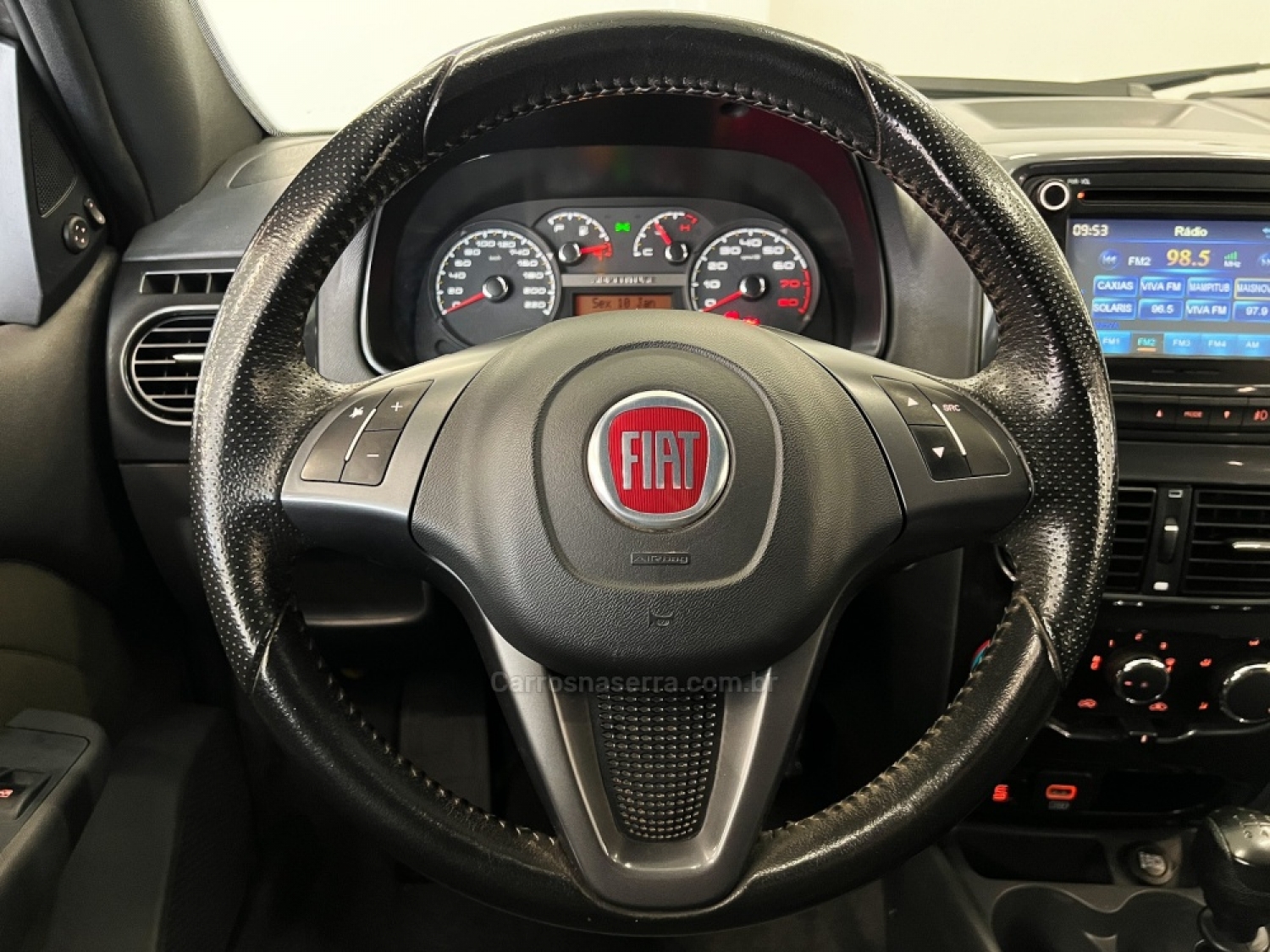 FIAT - STRADA - 2019/2020 - Cinza - R$ 95.990,00