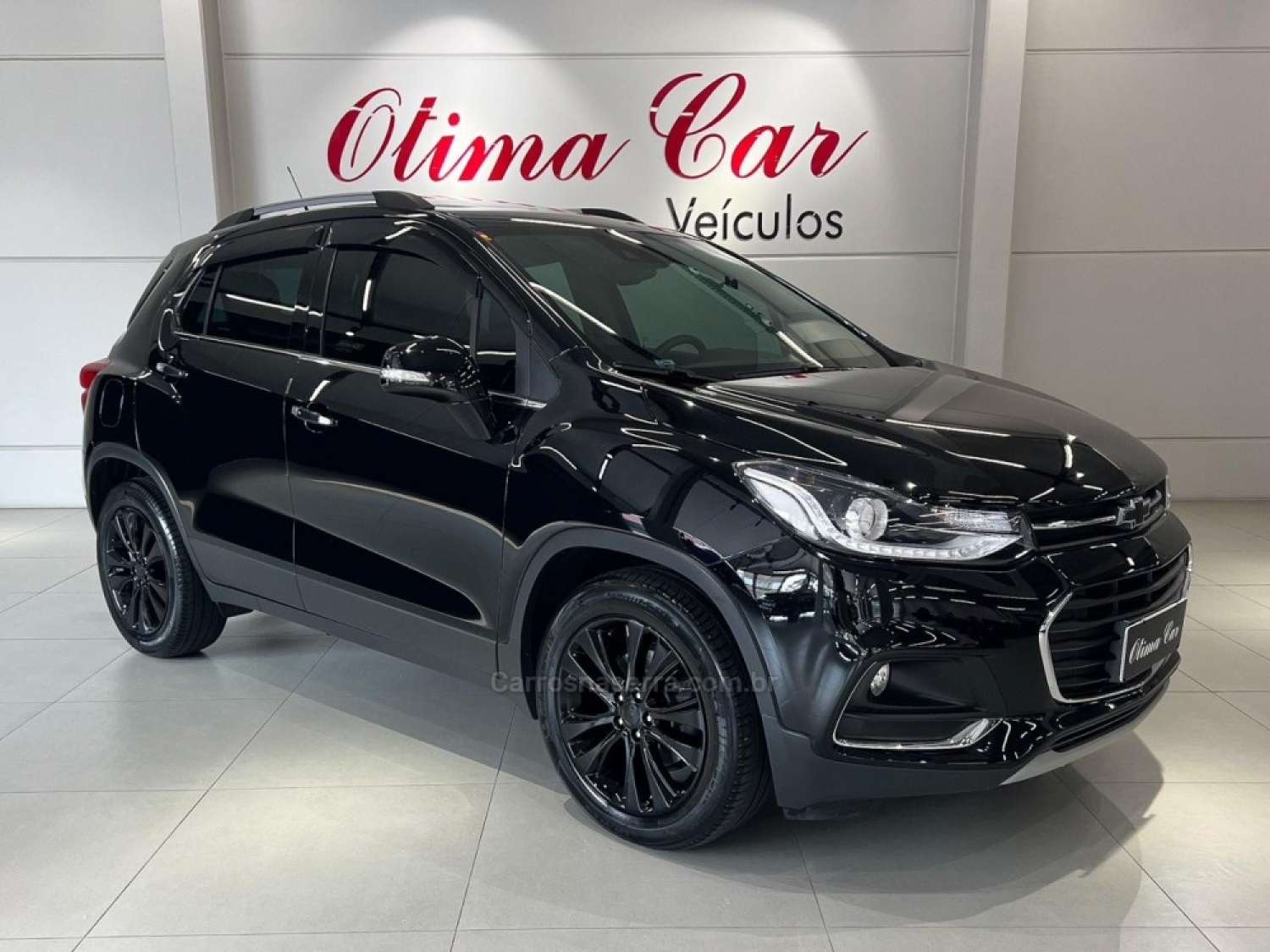 CHEVROLET - TRACKER - 2017/2018 - Preta - R$ 96.990,00