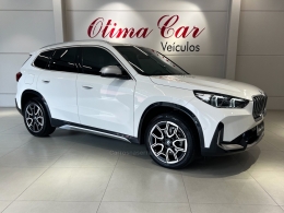 BMW - X1 - 2023/2023 - Branca - R$ 297.990,00