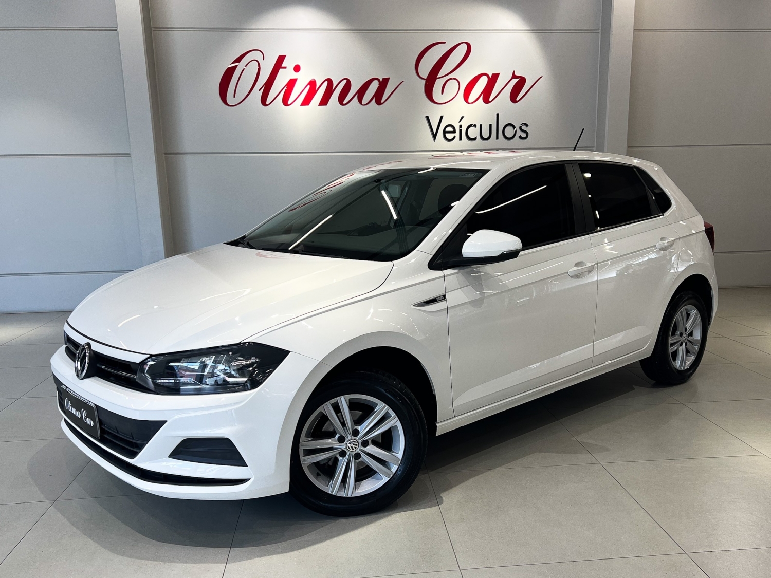 VOLKSWAGEN - POLO - 2018/2019 - Branca - R$ 79.990,00