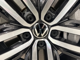 VOLKSWAGEN - TIGUAN - 2023/2024 - Preta - R$ 249.990,00