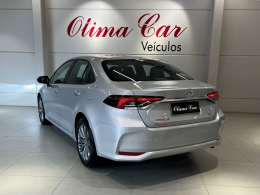 TOYOTA - COROLLA - 2020/2021 - Prata - R$ 117.990,00