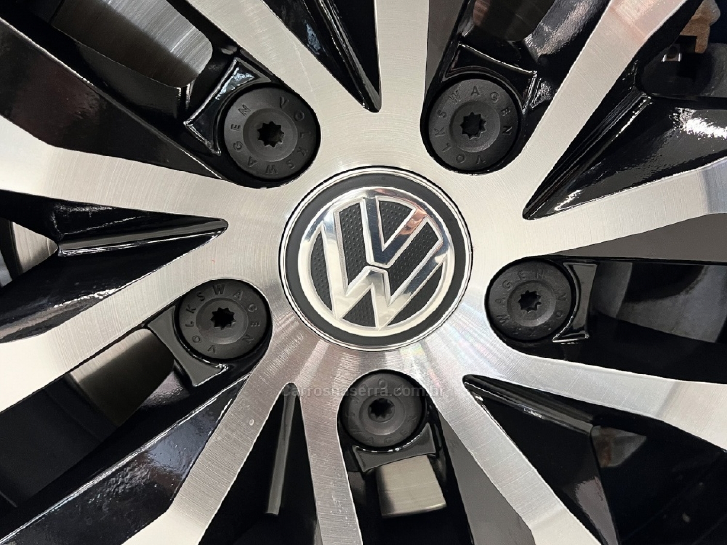 VOLKSWAGEN - GOLF - 2017/2018 - Preta - R$ 99.900,00