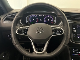 VOLKSWAGEN - TIGUAN - 2023/2024 - Preta - R$ 255.900,00