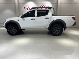 MITSUBISHI - L200 SAVANA - 2016/2017 - Branca - R$ 169.990,00