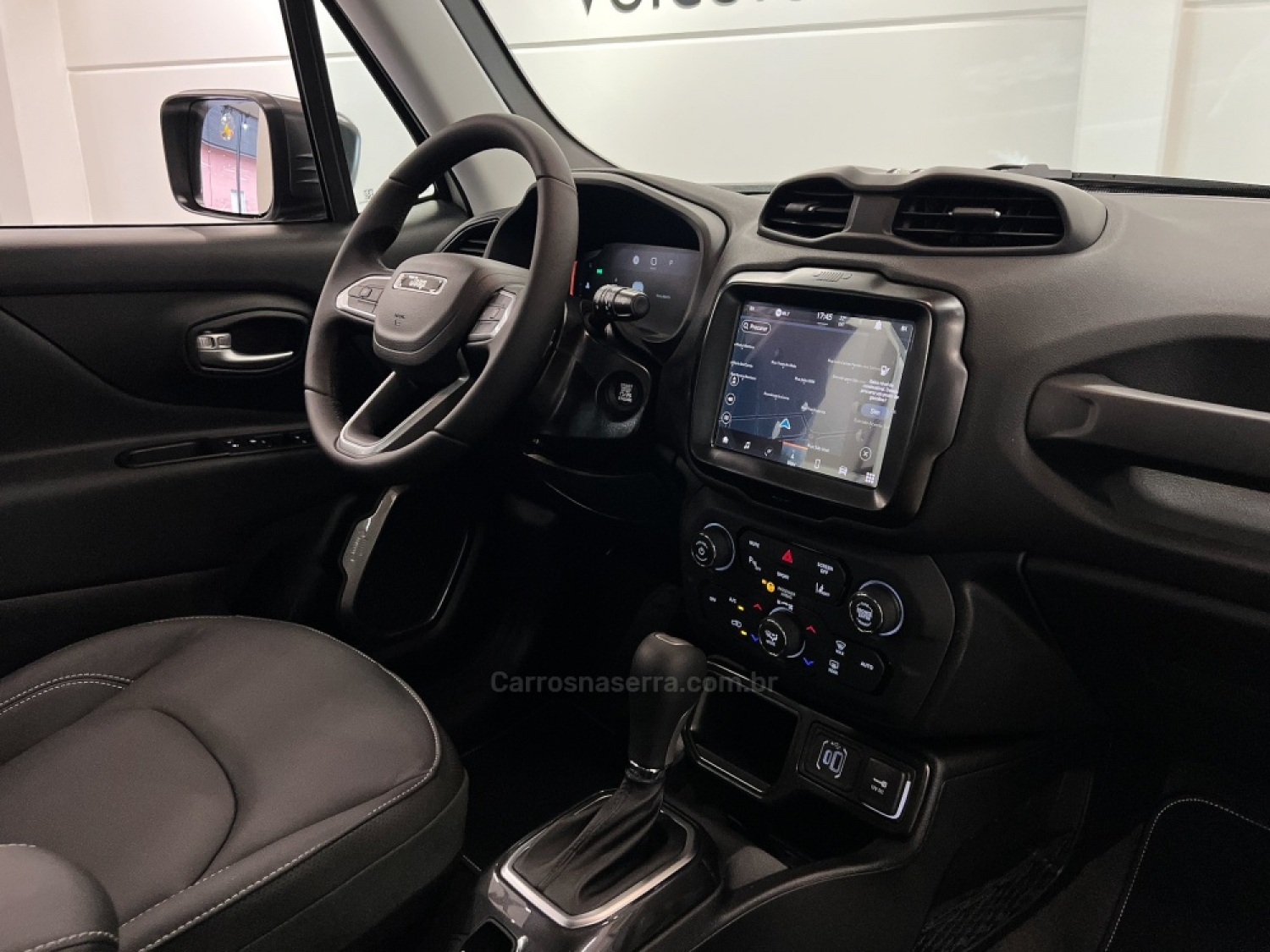 JEEP - RENEGADE - 2024/2025 - Branca - R$ 159.900,00