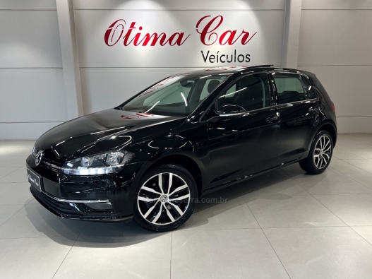 VOLKSWAGEN - GOLF - 2017/2018 - Preta - R$ 99.900,00