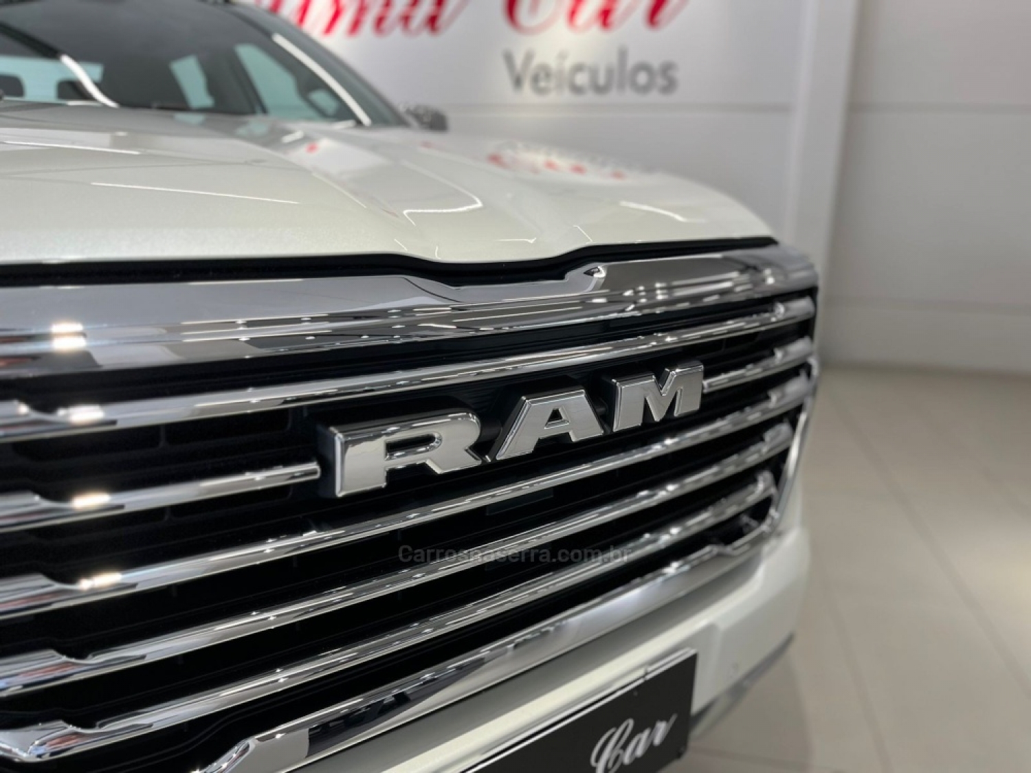 RAM - RAMPAGE - 2024/2024 - Branca - R$ 220.590,00