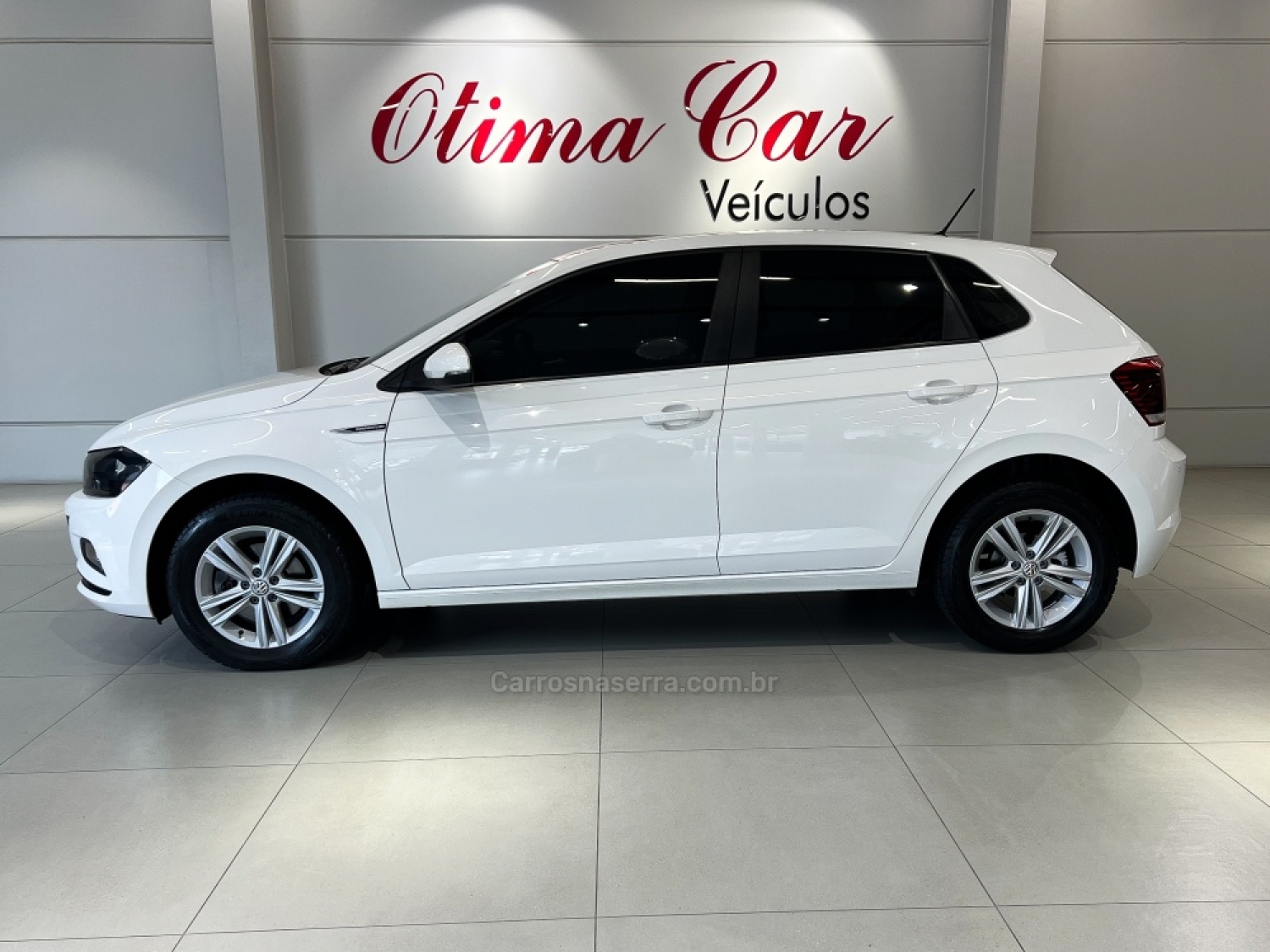 VOLKSWAGEN - POLO - 2020/2021 - Branca - R$ 84.990,00