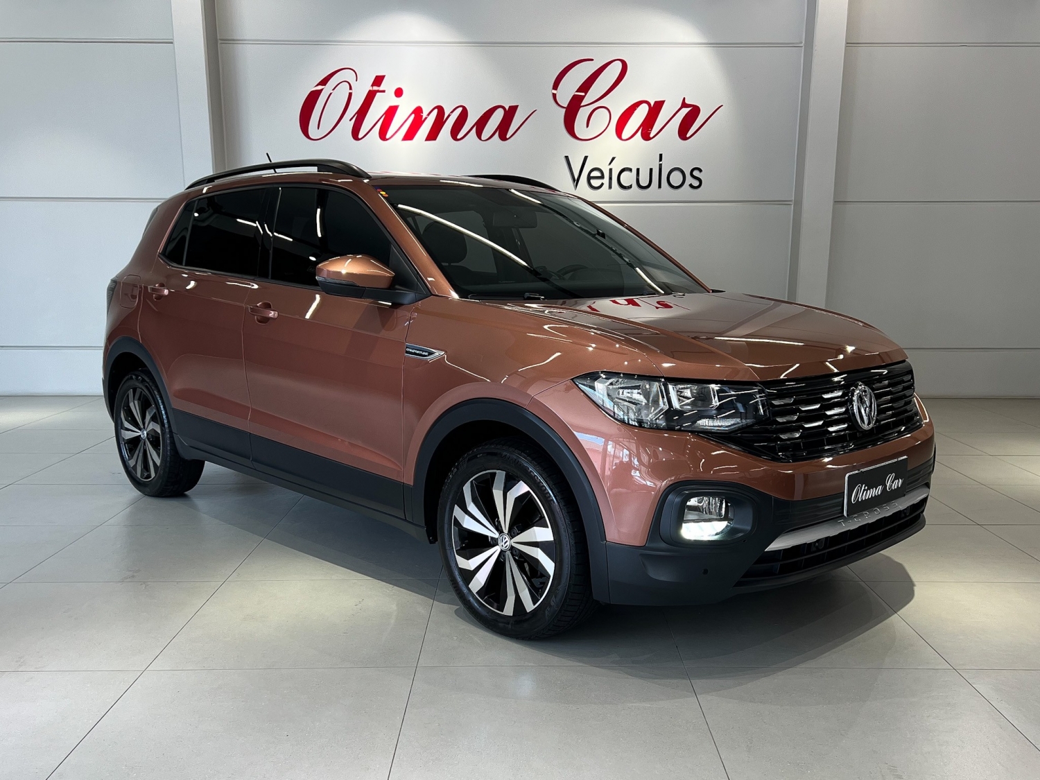 VOLKSWAGEN - T-CROSS - 2019/2020 - Bronze - R$ 109.990,00