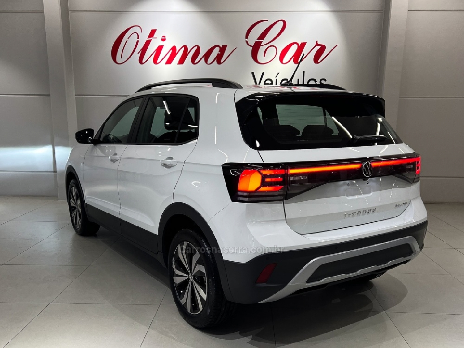 VOLKSWAGEN - T-CROSS - 2024/2025 - Branca - R$ 148.900,00