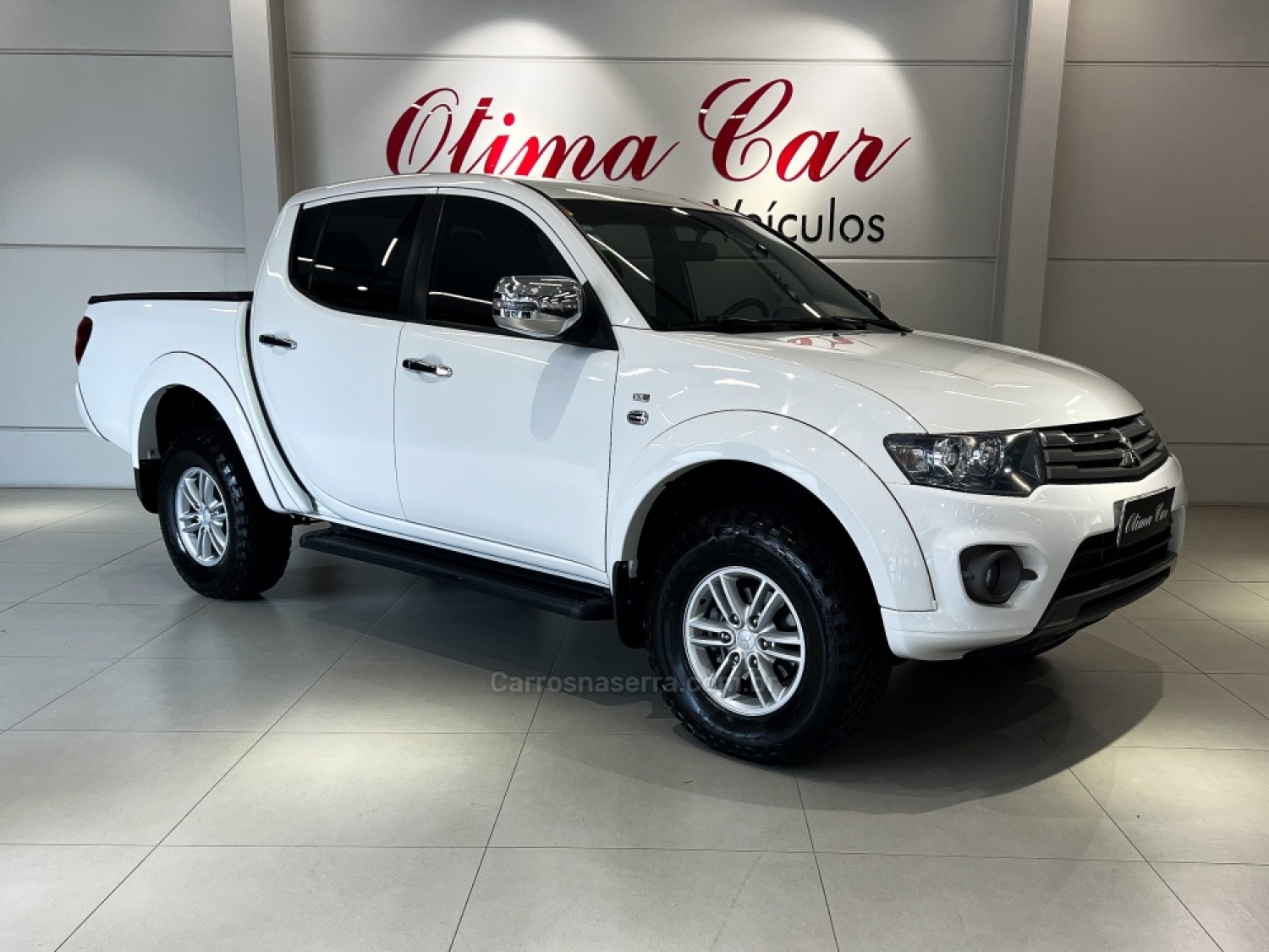 MITSUBISHI - L200 TRITON - 2015/2015 - Branca - R$ 147.990,00