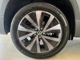 VOLKSWAGEN - TAOS - 2023/2024 - Cinza - R$ 165.990,00