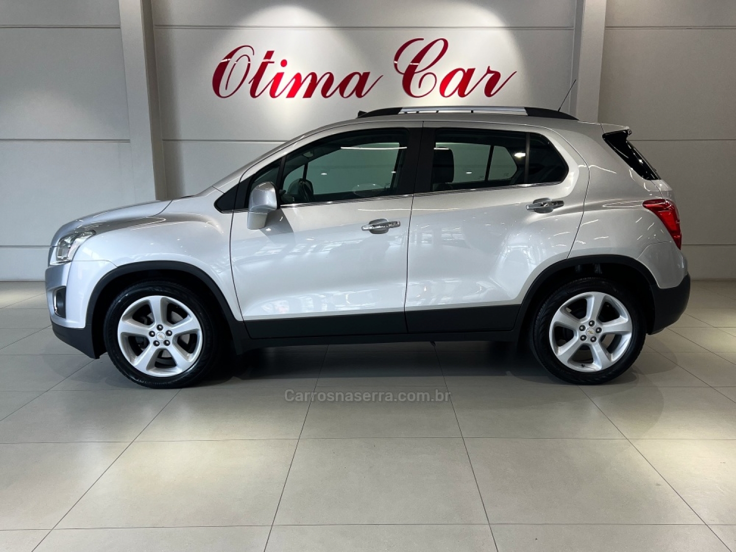 CHEVROLET - TRACKER - 2014/2015 - Prata - R$ 75.990,00