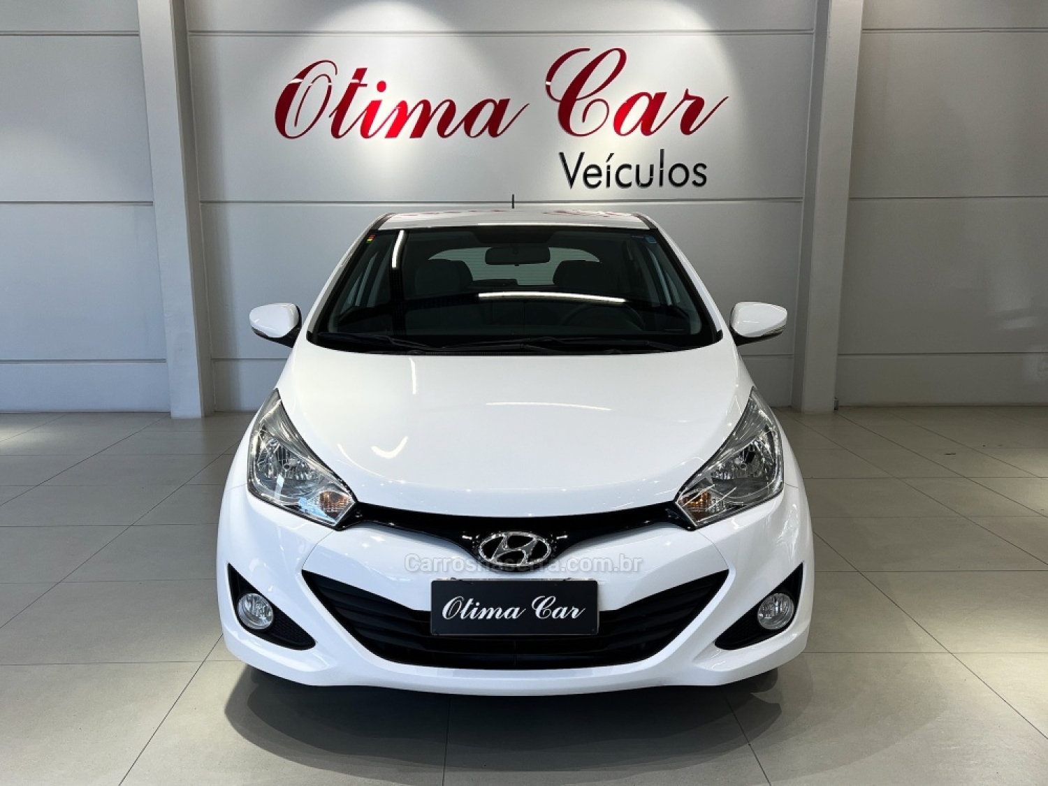 HYUNDAI - HB20 - 2013/2014 - Branca - R$ 64.990,00