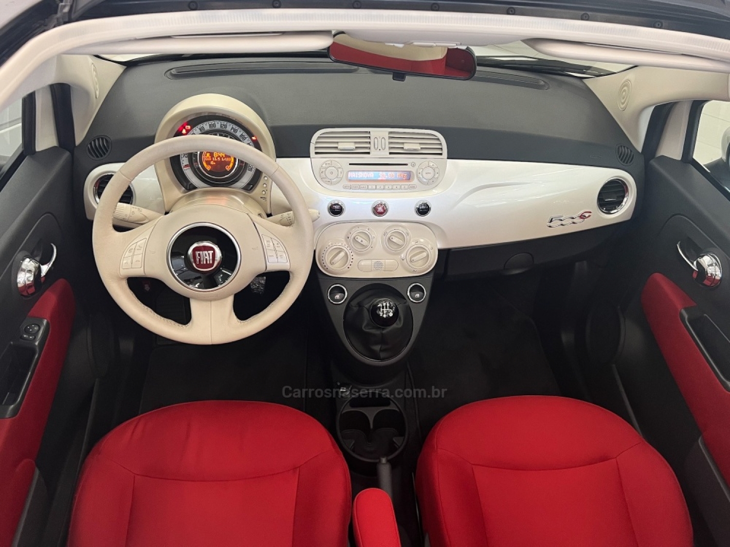 FIAT - 500 - 2014/2014 - Branca - R$ 69.900,00