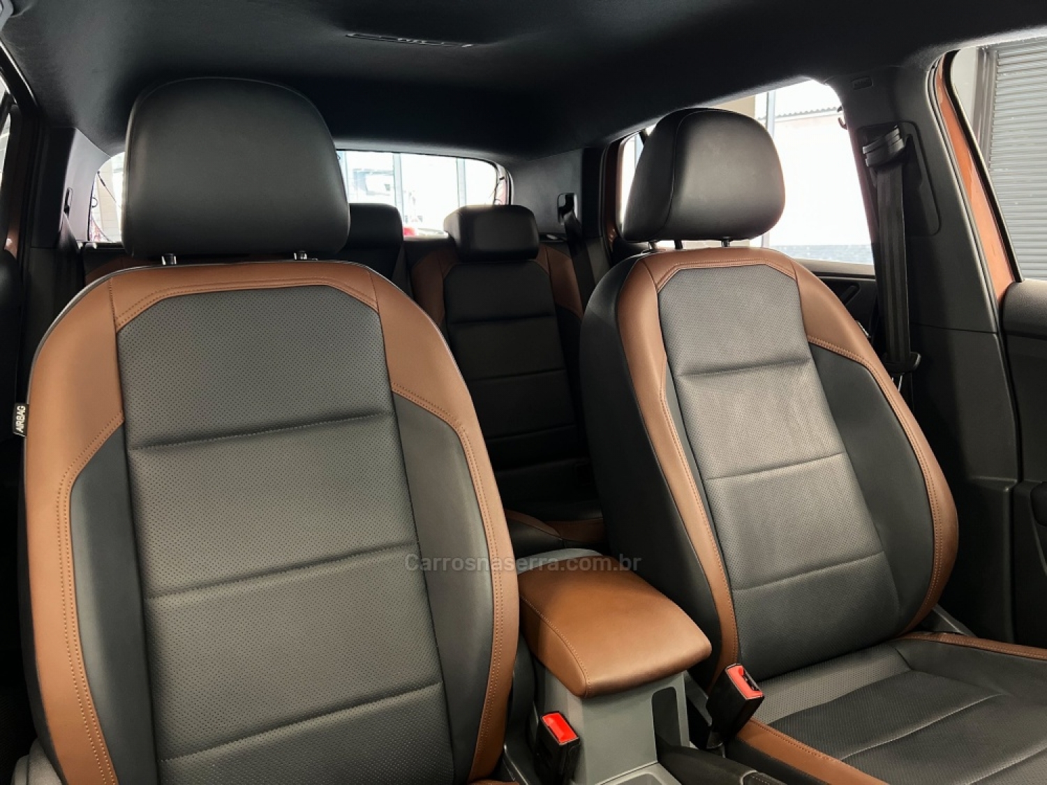 VOLKSWAGEN - T-CROSS - 2019/2020 - Bronze - R$ 109.990,00