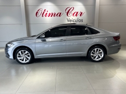 VOLKSWAGEN - JETTA - 2020/2020 - Prata - R$ 129.900,00