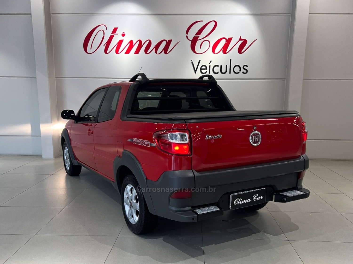 FIAT - STRADA - 2018/2019 - Vermelha - R$ 84.900,00