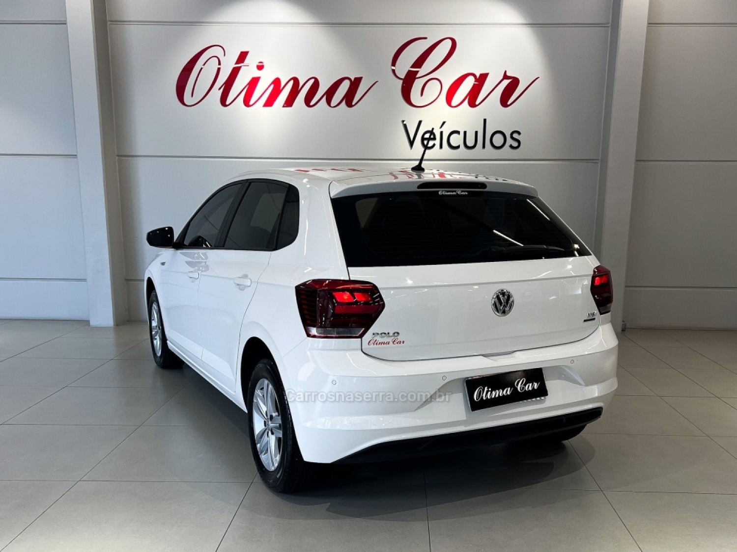 VOLKSWAGEN - POLO - 2018/2019 - Branca - R$ 79.990,00