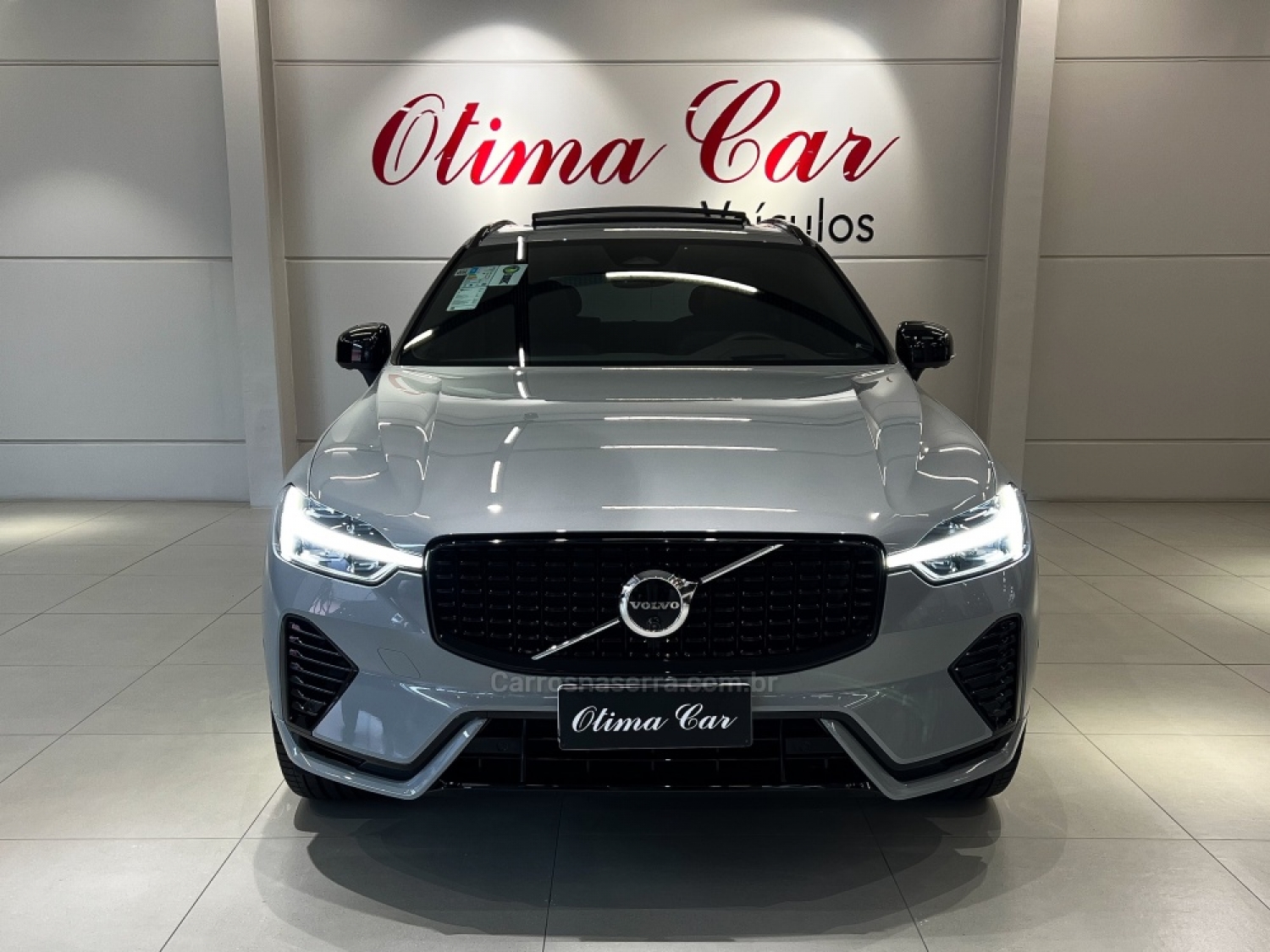 VOLVO - XC60 - 2024/2024 - Cinza - R$ 429.950,00