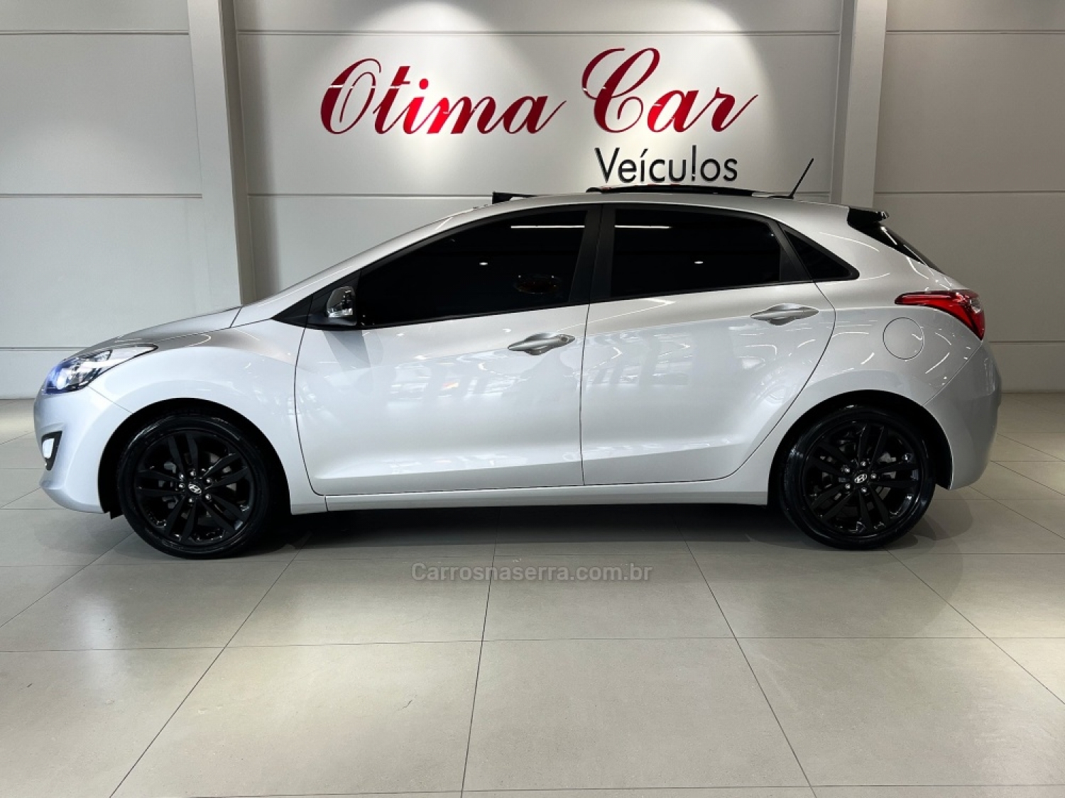 HYUNDAI - I30 - 2015/2016 - Prata - R$ 79.990,00