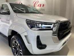 TOYOTA - HILUX - 2024/2024 - Branca - R$ 309.900,00