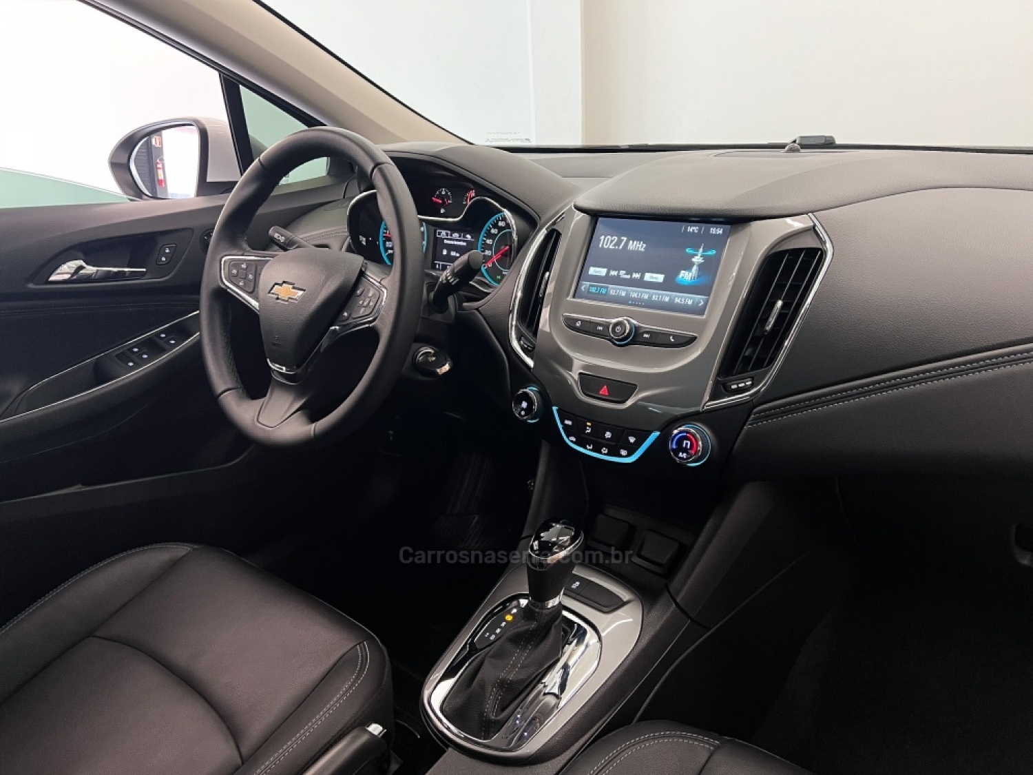 CHEVROLET - CRUZE - 2019/2019 - Branca - R$ 97.900,00