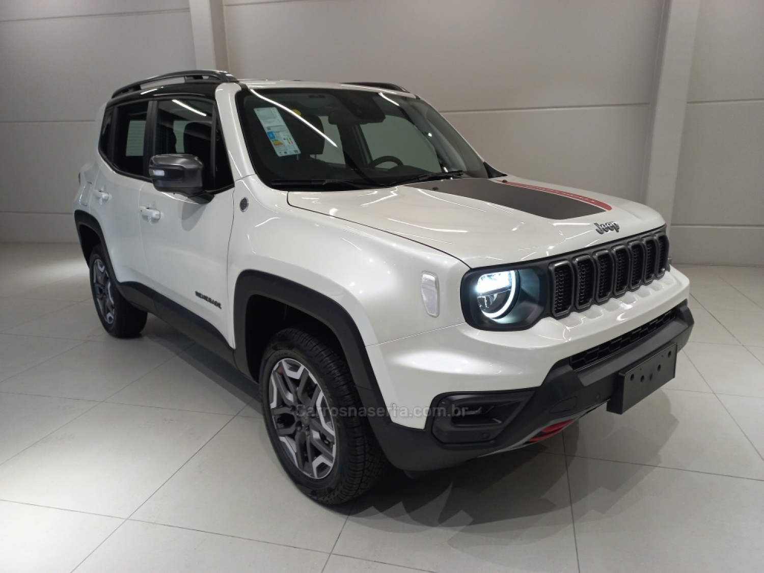 JEEP - RENEGADE - 2024/2025 - Branca - R$ 169.900,00