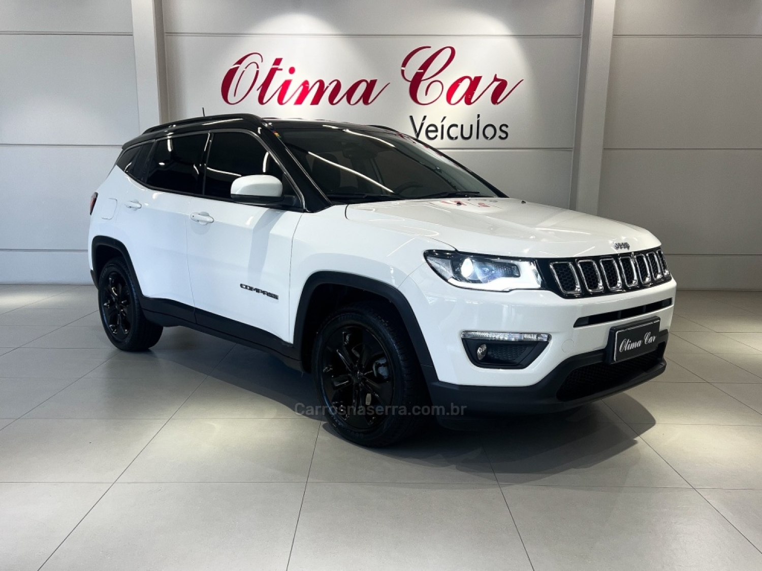 JEEP - COMPASS - 2017/2018 - Branca - R$ 99.990,00