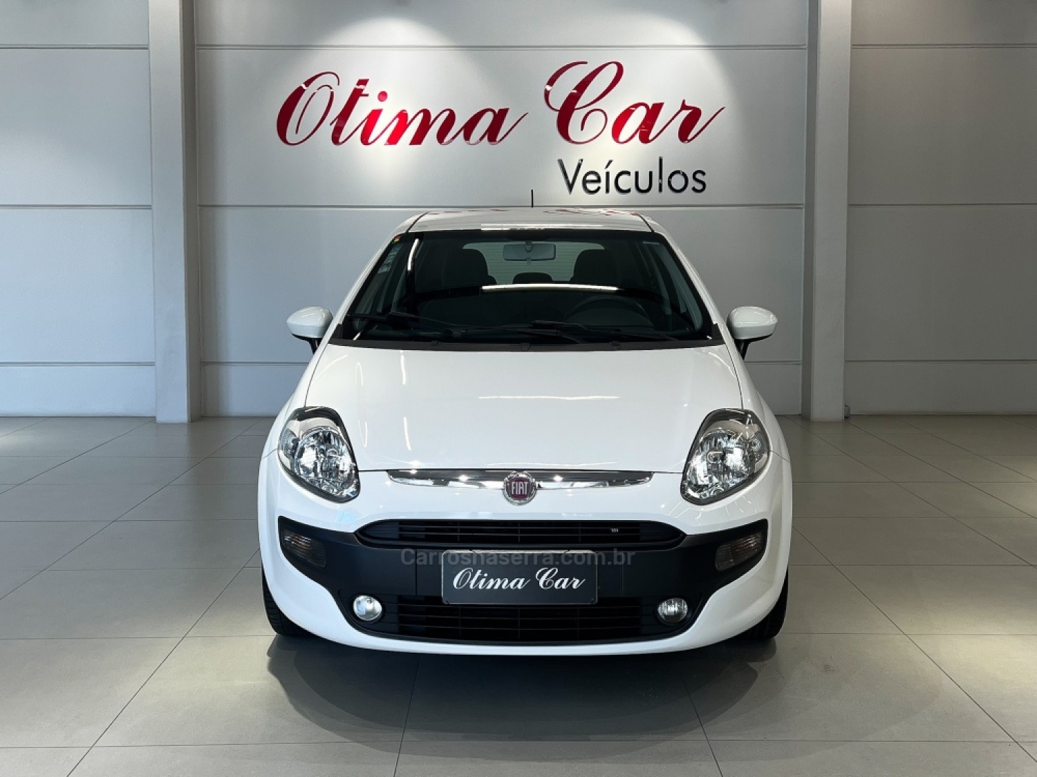 FIAT - PUNTO - 2013/2013 - Branca - R$ 45.990,00