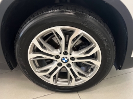 BMW - X1 - 2018/2018 - Branca - R$ 125.990,00